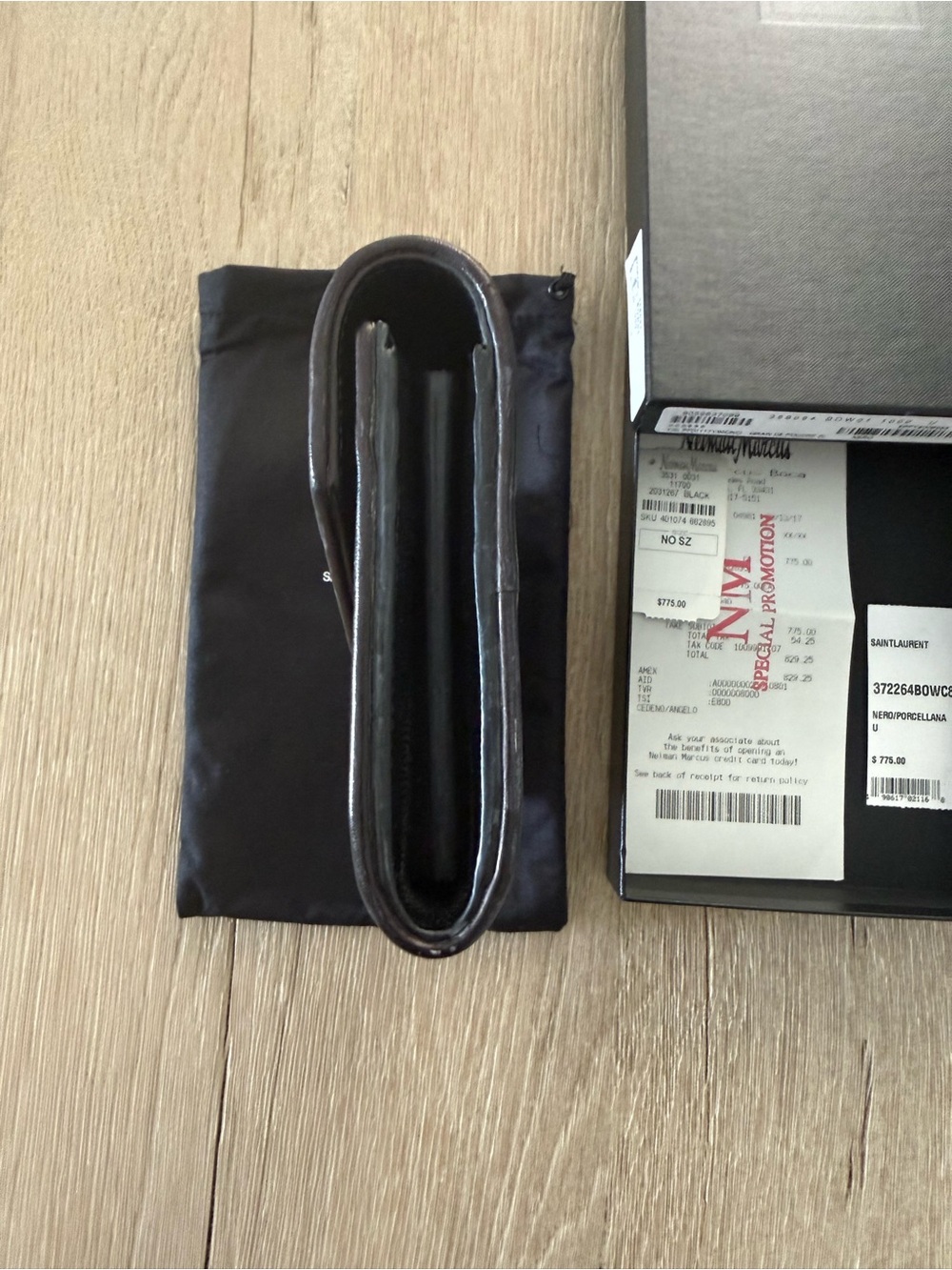 Saint Laurent Black Quilted Chevron Leather Envelope Clutch - Picture 4 of 11
